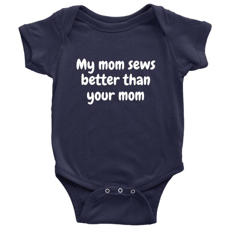 Lustiger Baby Body Meine Mama Näht Besser, Aus Baumwolle von RealPeopleGoods