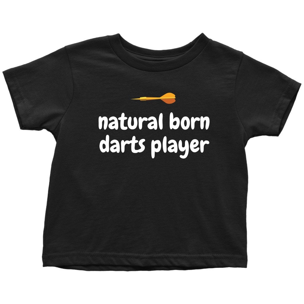 Süßes Darts-Kleinkind-Shirt - Kleinkind-T-Shirt Natural Born Darts Spieler Geburtstagsgeschenk Viele Größen Und Farben Verfügbar Alles Aus Baumwolle von RealPeopleGoods