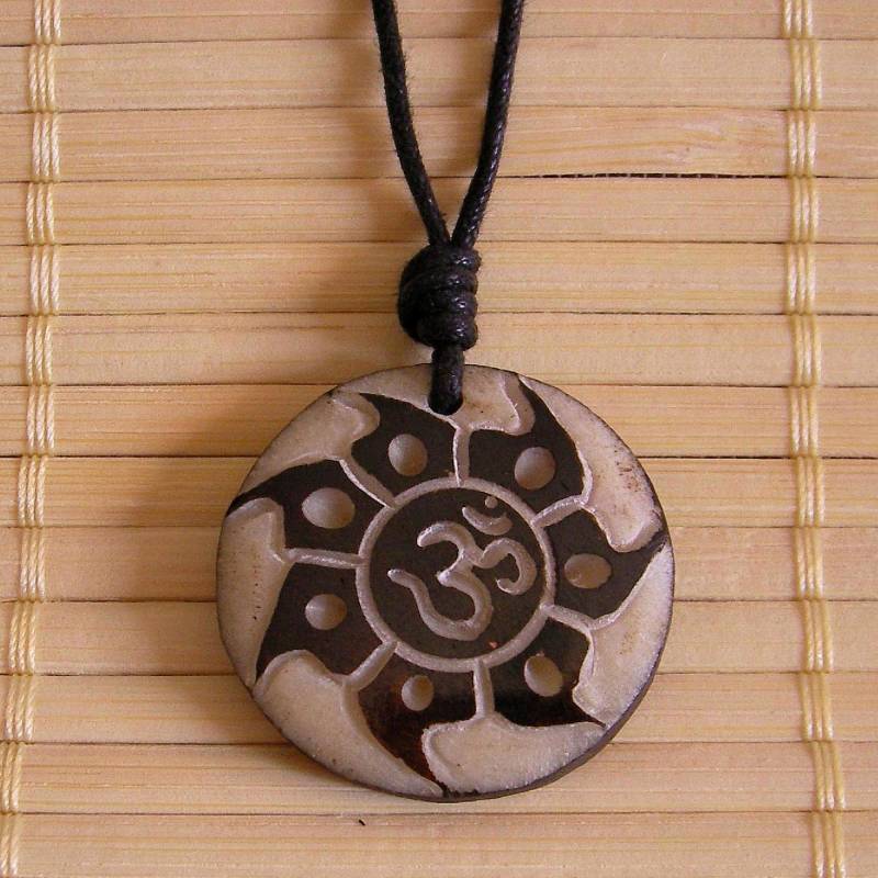 Kette Flammen-Om Aus Yakbone ~ Nepal | 43 von RealasiaDE