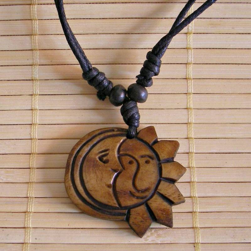 Kette Sonne Und Mond ~ Handarbeit Aus Nepal | 99 von RealasiaDE