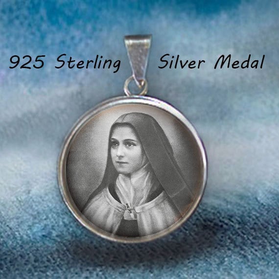 Str. Therese Lisieux Religiöse Christliche Medaille. Sterling Silber 925 Anhänger 20 Mm Schwarz Und Weiß von Realig