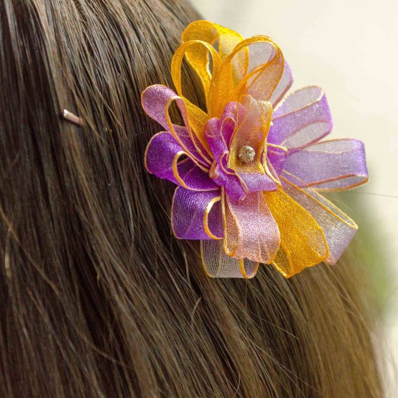 Blumen-Haarklammer - Daisy Bobby Pin-Girl Haar Accessoires Tolle Geschenkidee Mehrere Farben Erhältlich von RebeccaJewlery