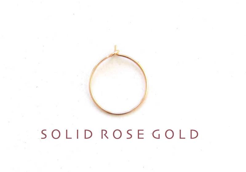 Dünner Roségoldener Nasenring, 26G Bipoc Gehört Dünner Roségoldener Nasenring, 26G Bipoc Gehört von RebeccaMullinsStudio