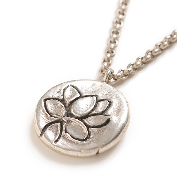 Sterling Silber Lotus Anhänger, Silberkette, Statement Schmuck, Halskette, Feminin, Natürlich, Organisch, Handgefertigt, Handwerklich Hergestellt von RebeccaNadlerDesigns