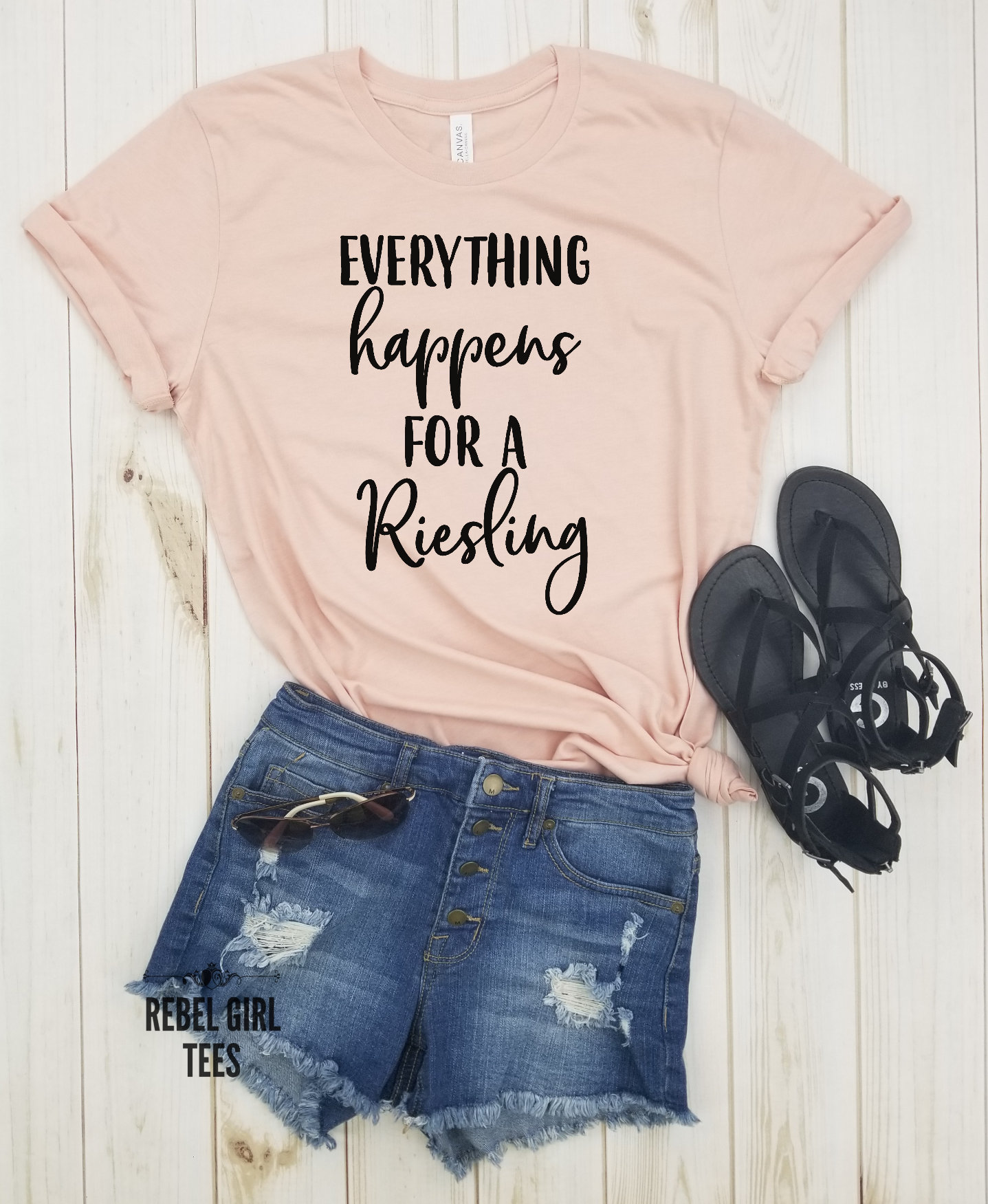 Alles Passiert Für Einen Riesling - Junggesellinnen T-Shirts, Geburtstagsshirts, Girls Night Out, I'll Bring The Bad Decisions, Weinliebhaber von RebelGirlTees