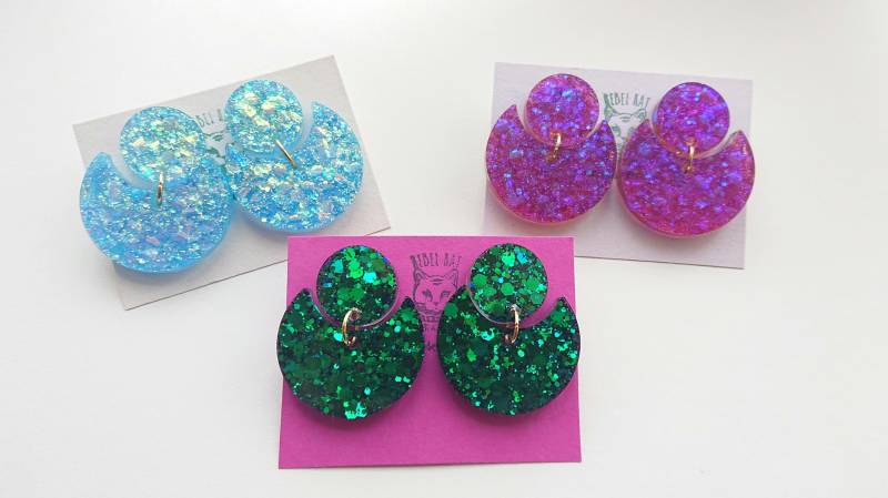 Kleine Runde Glitzer Bunte Ohrhänger Ohrringe 3, 5cm Lang Kleine Runde Glitzer Bunte Ohrhänger Ohrringe 3, 5cm Lang von RebelKatArt