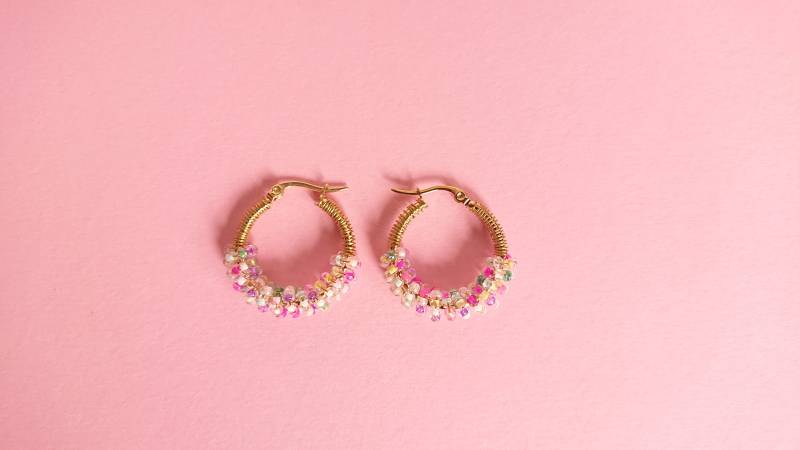 Multicolor Perlen Stahl Creolen Golden Farbe Mit Messing Draht Multicolor Perlen Stahl Creolen Golden Farbe Mit Messing Draht von RebelKatArt