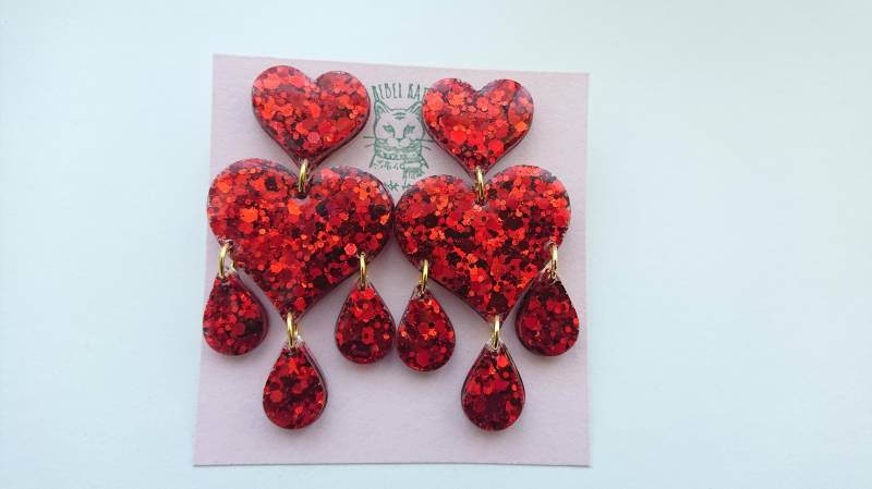 Rote Herzen Glitter Statement Leichte Ohrhänger 7cm Lang Rote Herzen Glitter Statement Leichte Ohrhänger 7cm Lang von RebelKatArt