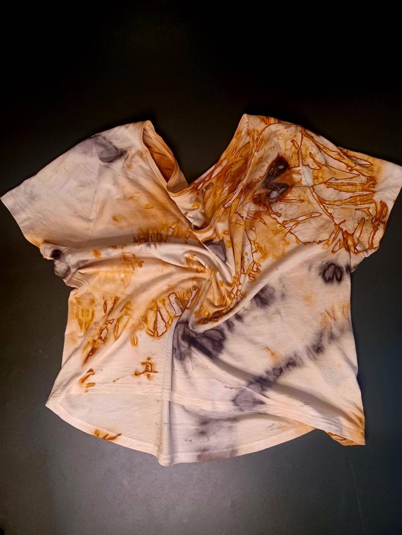 Rostgefärbtes Crop-T-Shirt, Nachhaltig Hergestellt in Unserem Berliner Studio von RebelRustStudio