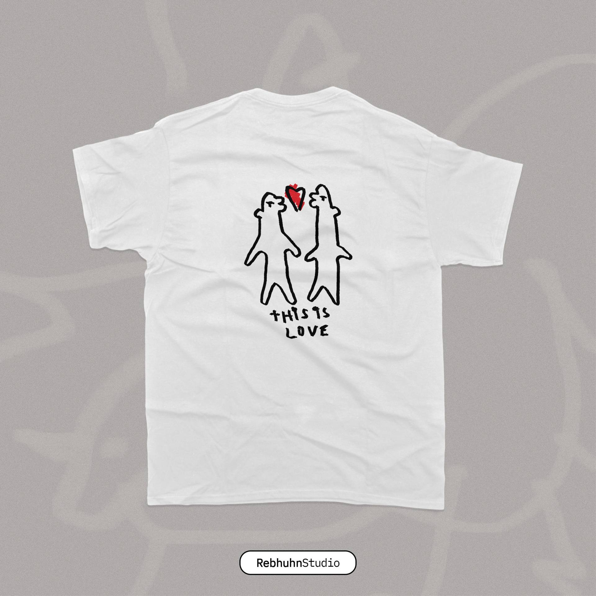 Es Ist Liebe | T-Shirt Printed Oversize Unisex von RebhuhnStudio