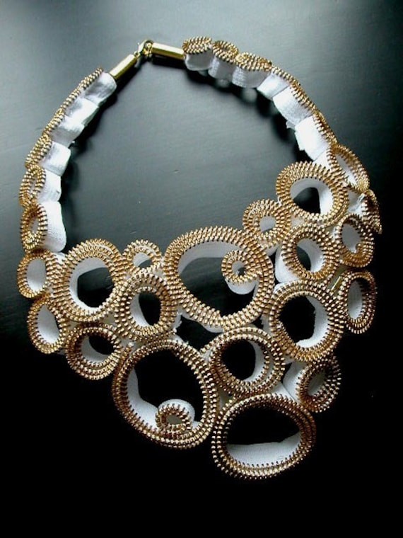 Racing Heart Gold Reißverschluss Halskette von ReborneJewelry