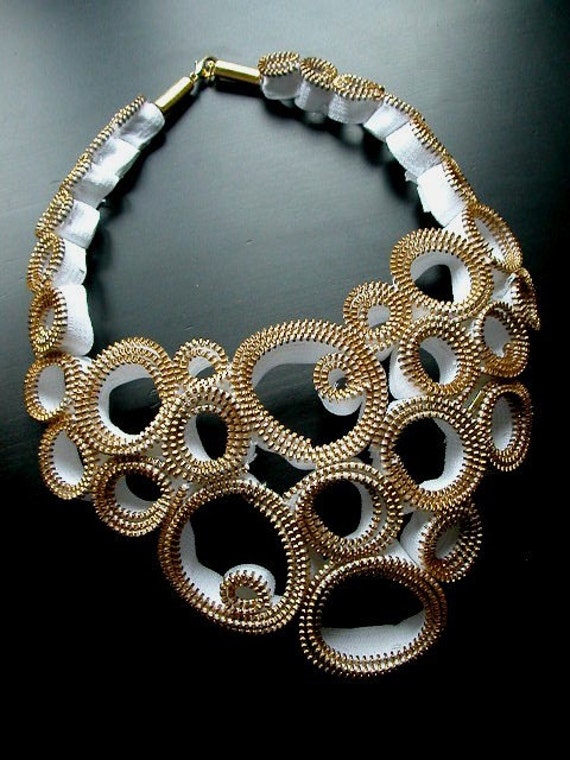 Racing Heart Gold Reißverschluss Halskette von ReborneJewelry