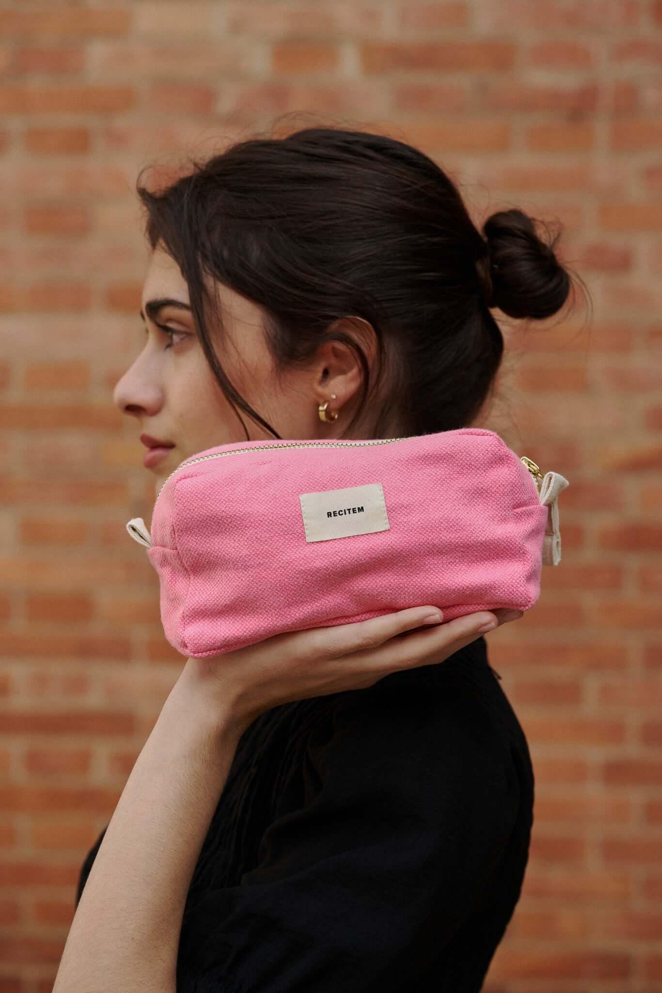 Rosa Kosmetiktasche von Recitem