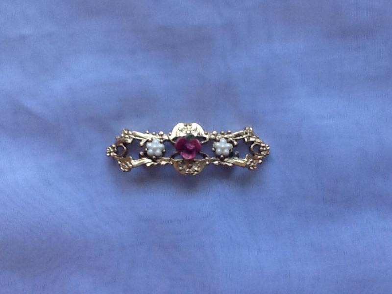 Wunderschöne Gold Getönten Rose Blumen Brosche Blume Pin Vintage-Schmuck von ReclaimYouth