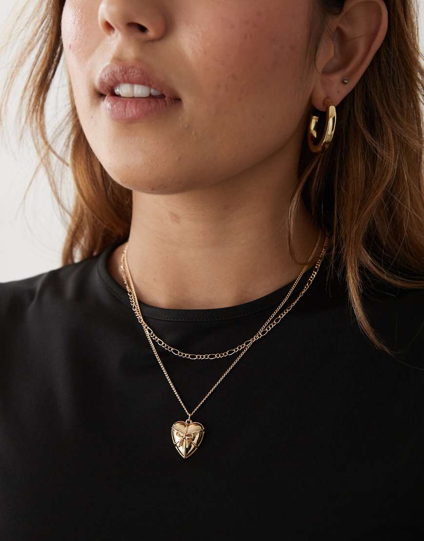 Reclaimed Vintage - 2-reihige Halskette in Goldoptik mit Herzanhänger mit Schleifendetail-Goldfarben von Reclaimed Vintage