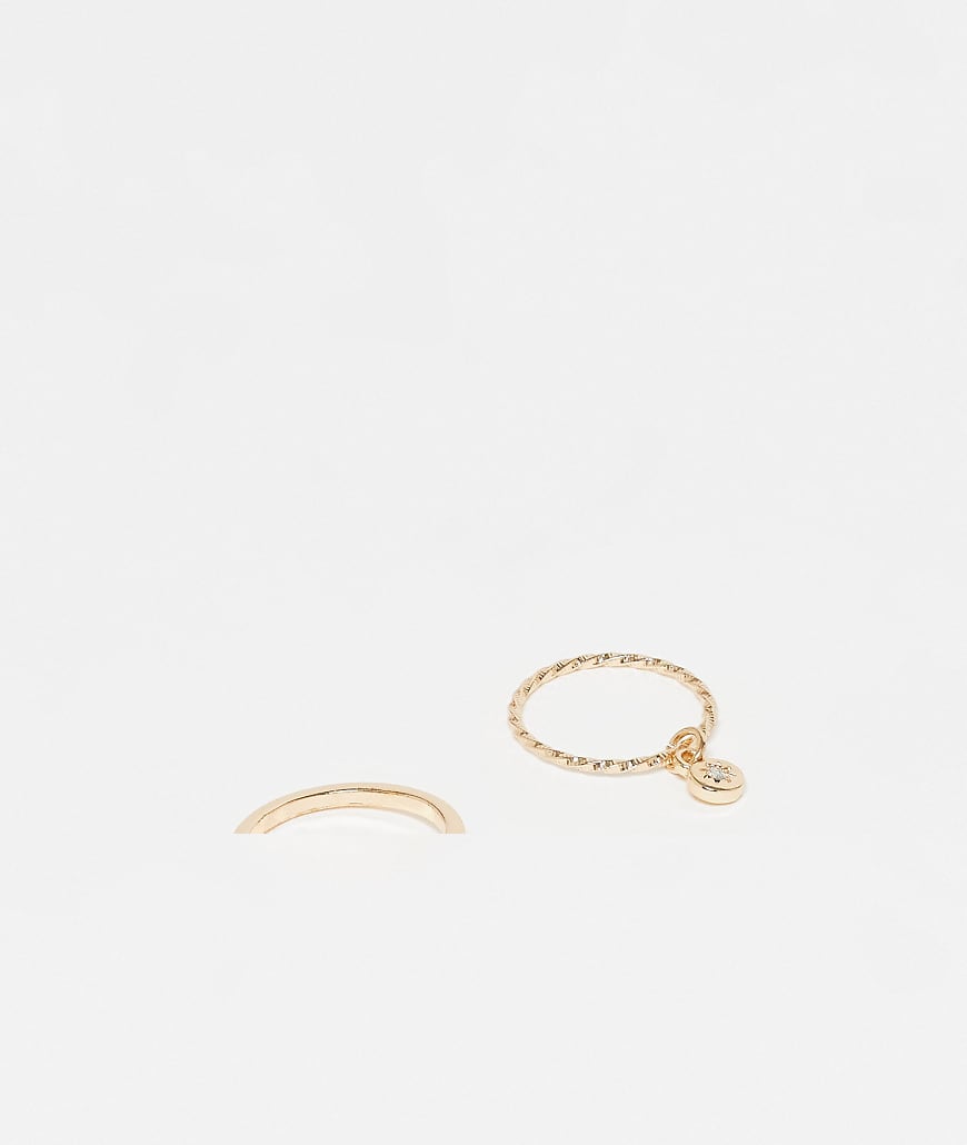 Reclaimed Vintage - 2er-Pack Ringe in Goldoptik mit Anhängern-Goldfarben von Reclaimed Vintage