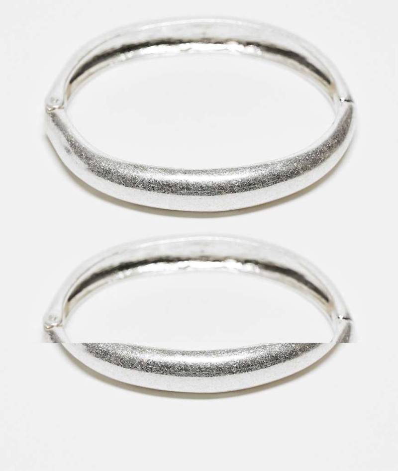 Reclaimed Vintage - 2er-Pack Unisex-Armreifen in Silber von Reclaimed Vintage