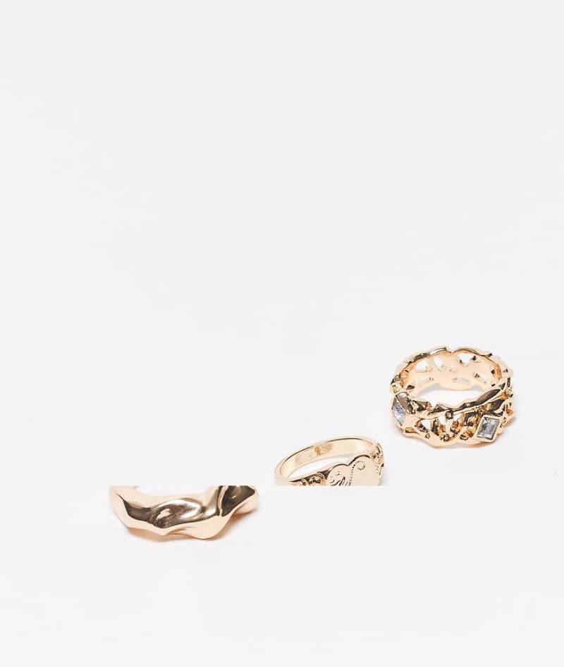 Reclaimed Vintage - 3er-Pack Ringe in Goldoptik mit Herzdetail-Goldfarben von Reclaimed Vintage