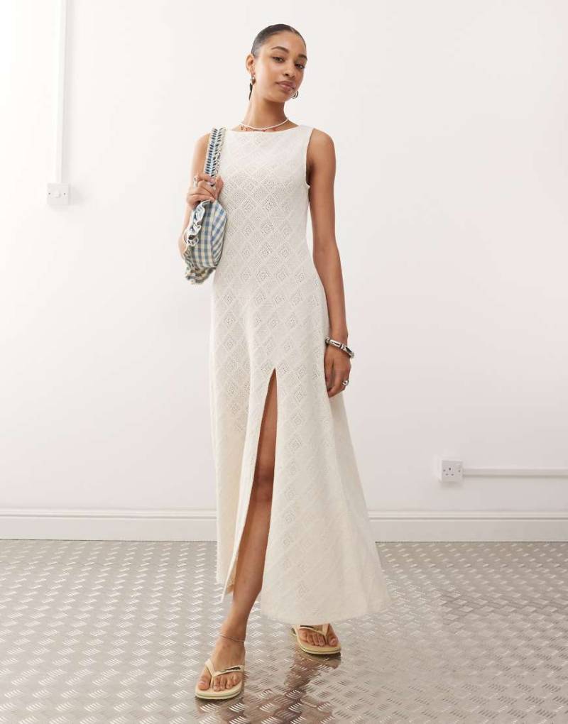 Reclaimed Vintage - Ärmelloses Maxikleid aus strukturiertem Jersey und Spitze in Creme mit U-Boot-Ausschnitt-Weiß von Reclaimed Vintage