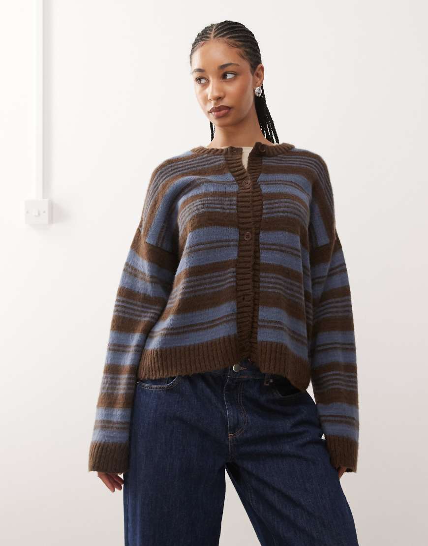 Reclaimed Vintage - Angeraute, gestreifte Strickjacke in Braun und Blau-Bunt von Reclaimed Vintage