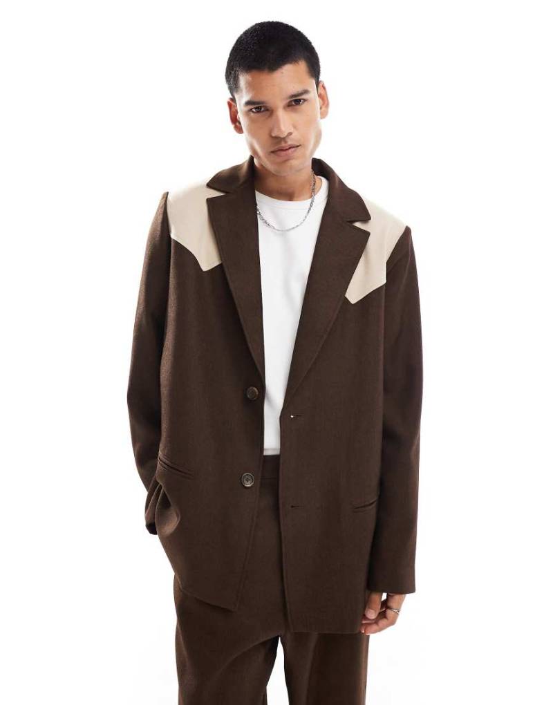 Reclaimed Vintage - Anzugblazer in Braun mit Patchwork-Muster im Western-Stil von Reclaimed Vintage