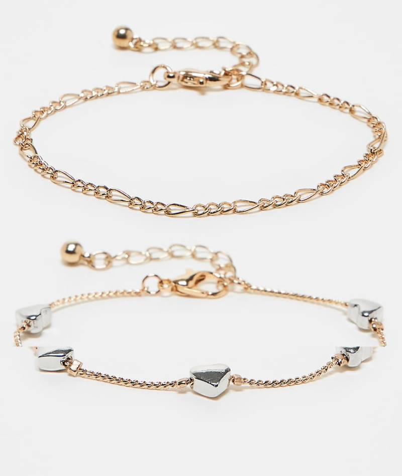 Reclaimed Vintage - Goldfarbene Armbänder mit Herzdetails im 2er-Pack von Reclaimed Vintage