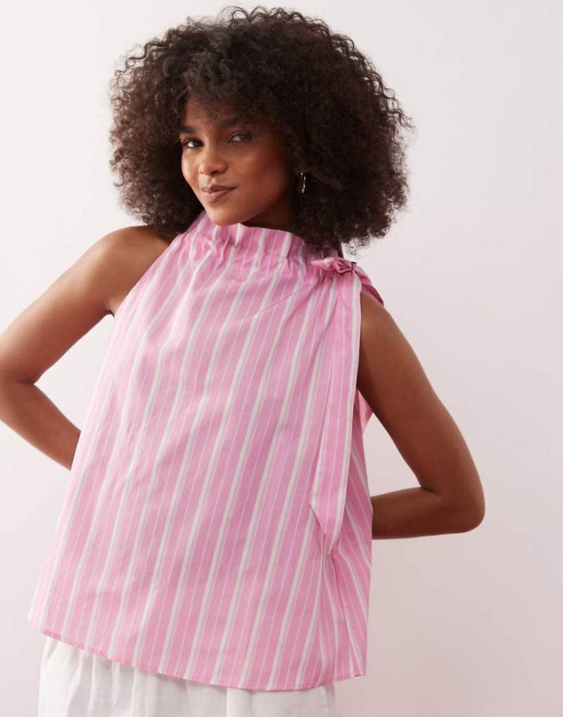 Reclaimed Vintage - Hänge-Oberteil in Rosa mit Streifen und Bindedetail am Ausschnitt von Reclaimed Vintage