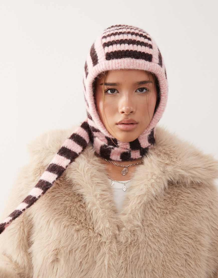 Reclaimed Vintage - Haubenmütze mit Streifen in Rosa und Braun und Markenlogo-Aufnäher-Bunt von Reclaimed Vintage