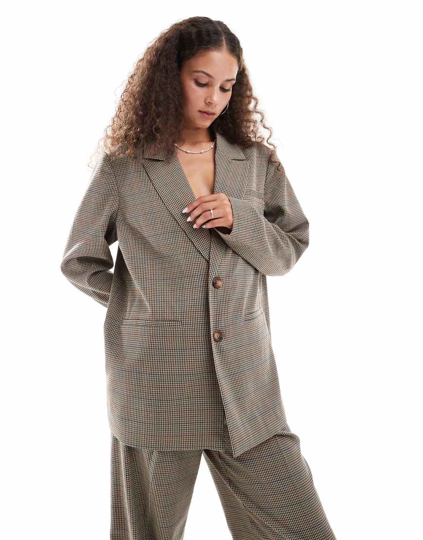 Reclaimed Vintage - Karierter Blazer mit Oversize-Schnitt-Bunt Reclaimed Vintage - Karierter Blazer mit Oversize-Schnitt-Bunt von Reclaimed Vintage