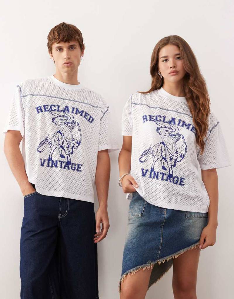 Reclaimed Vintage - Kastiges Unisex-T-Shirt aus Airtex in Weiß mit Western-Grafik von Reclaimed Vintage