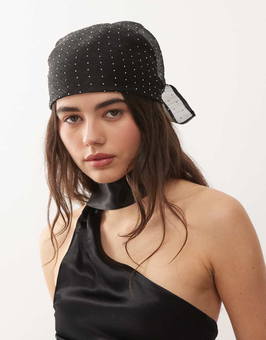 Reclaimed Vintage - Kopftuch aus Satin in Schwarz mit Strassverzierung von Reclaimed Vintage