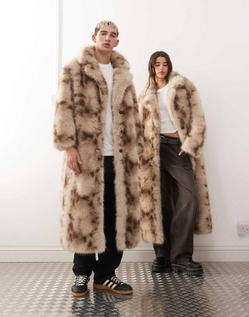 Reclaimed Vintage - Langer Unisex-Mantel aus Kunstpelz mit Schneeleopardenmuster-Weiß von Reclaimed Vintage