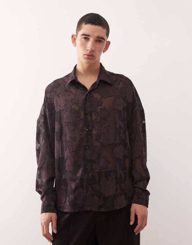 Reclaimed Vintage - Limited Edition - Cropped-Hemd in Braun mit floraler Spitzenapplikation-Brown von Reclaimed Vintage