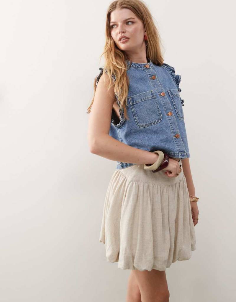 Reclaimed Vintage - Mini-Ballonrock aus Material in Leinenoptik mit tiefer Taille-Neutral von Reclaimed Vintage