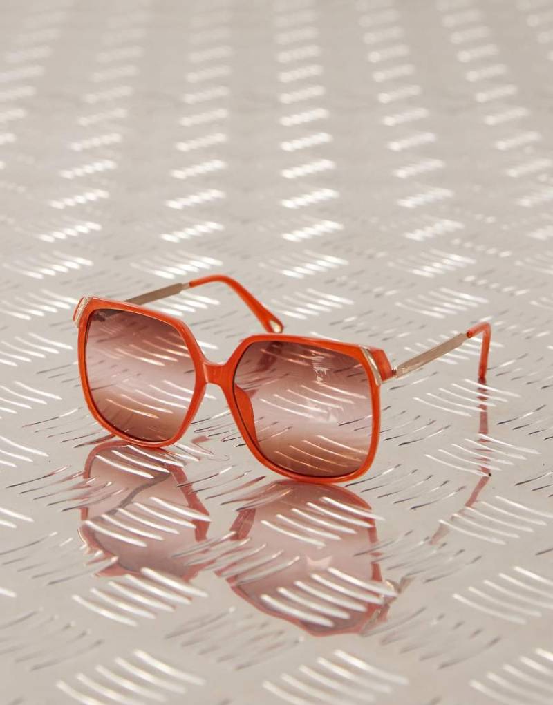 Reclaimed Vintage - Runde Oversize-Sonnenbrille in Orange mit roten Gläsern von Reclaimed Vintage