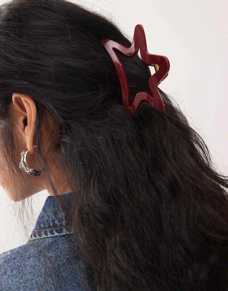 Reclaimed Vintage - Stern-Haarklammer in Burgunderrot von Reclaimed Vintage