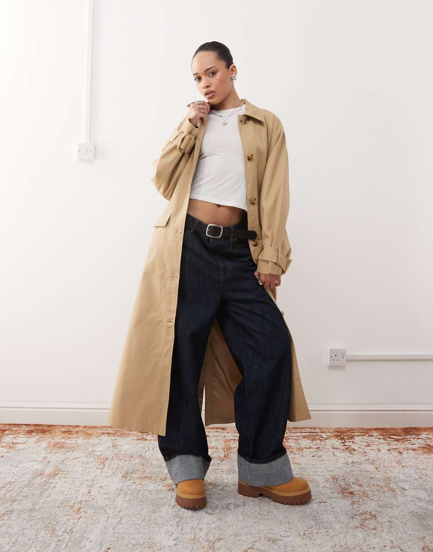 Reclaimed Vintage - Trenchcoat in Beige mit Gürtel und Cape-Detail-Bunt von Reclaimed Vintage