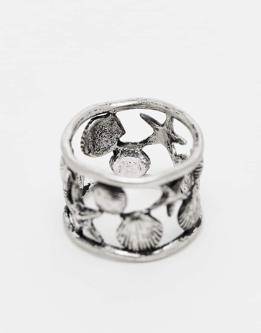 Reclaimed Vintage - Unisex - Ring in Silber-Optik mit Muschel-Design Reclaimed Vintage - Unisex - Ring in Silber-Optik mit Muschel-Design von Reclaimed Vintage