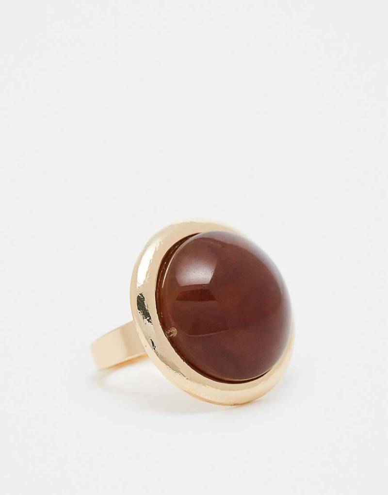 Reclaimed Vintage - Unisex-Ring mit Kreisscheibe mit rotem Stein-Goldfarben von Reclaimed Vintage