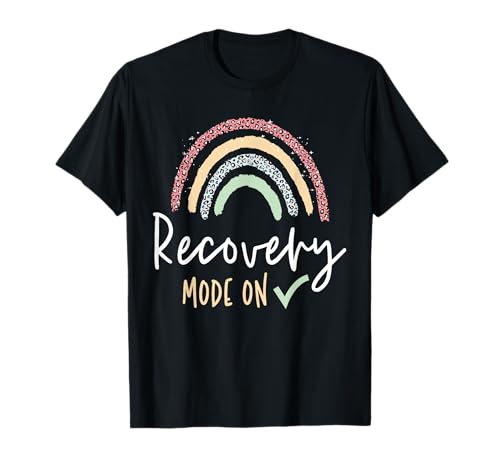 Recovery Mode On Regenbogen-Leopardenmuster für Damen, Get Well T-Shirt von Recovery Mode On Rainbow Leopard Skin Print Womens