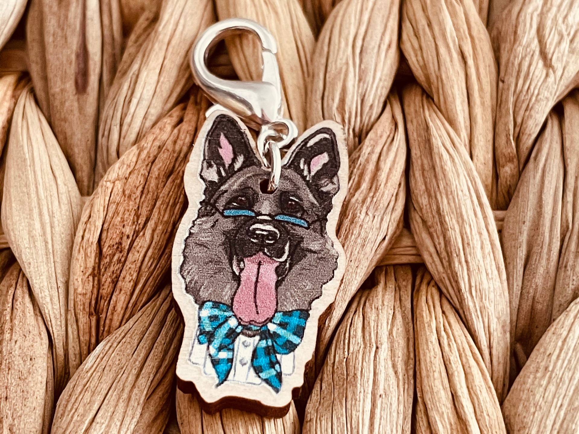 Deutscher Schäferhund Schlüsselanhänger, Hund Holz Schlüsselanhänger von RecoveryJewelries