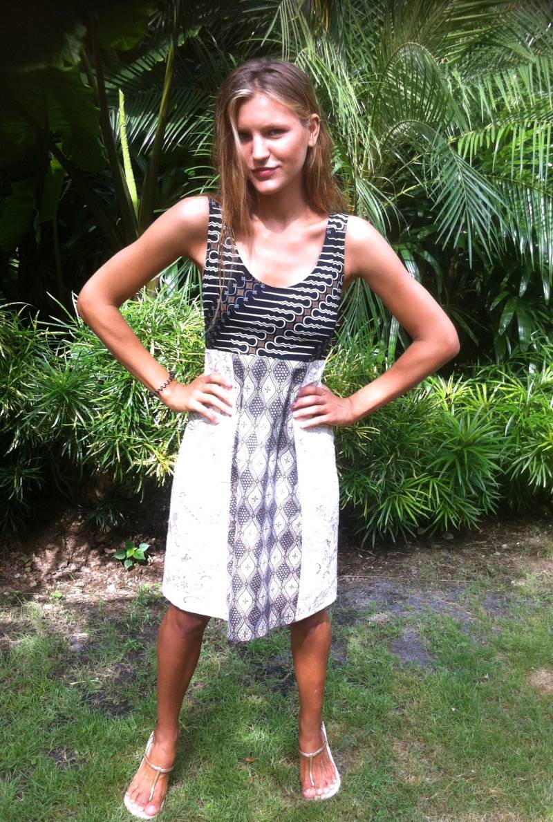 20 Kleider Wholesale Upcycled Vintage Recycled Retro von RecycleSister