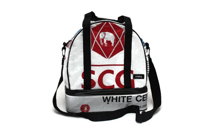 Reisetasche Fürs Wochenende L38xb24xh40 cm Duffle Bag Handgepäck Sporttasche Fitness Recycelt Recycled Upcycling Eco Thailand Reisetasche Fürs Wochenende L38xb24xh40 cm Duffle Bag Handgepäck Sporttasche Fitness Recycelt Recycled Upcycling Eco Thailand von RecycledCementbags