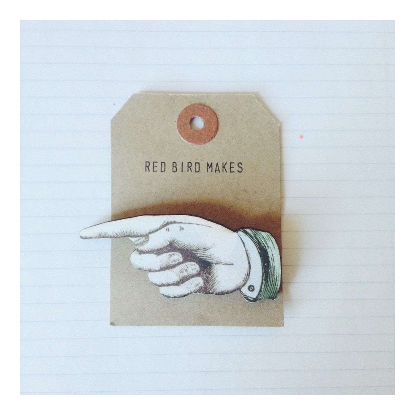 Große Vintage Zeigefinger Pin Brosche - Lasercut Holz von RedBirdMakes