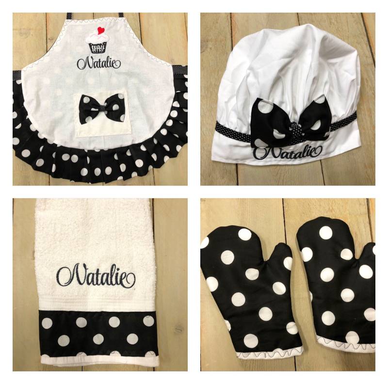 Personalisierte Kinderschürze Schwarzweiß Gepunktet, Ofenhandschuhe Passend von RedBobbinDesigns