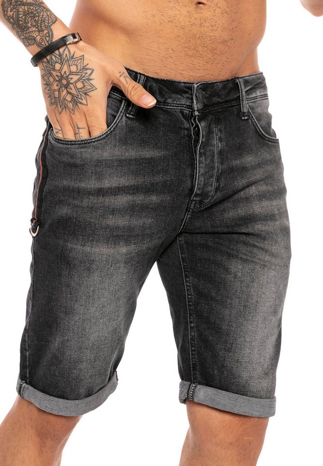 RedBridge Jeansshorts mit Umschlag-Saum – Slim Fit, Used-Waschung von RedBridge