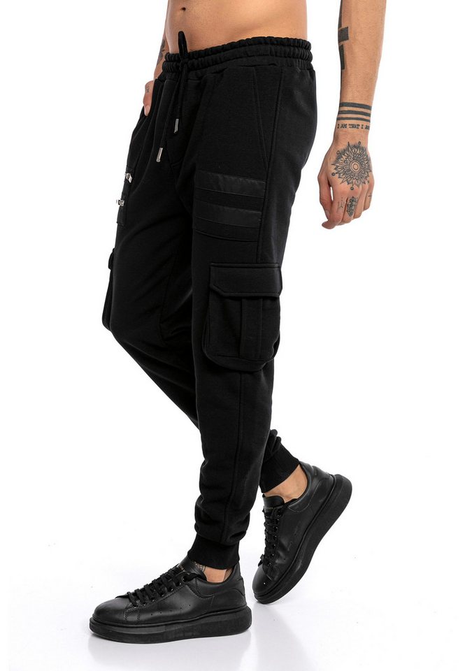 RedBridge Jogginghose im Cargo Design - Bequeme Passform mit Zipper Details Zipper Details von RedBridge