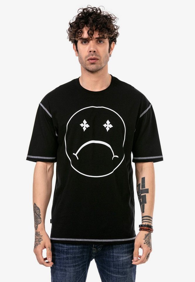 RedBridge T-Shirt Aberdeen mit modischem Sad Smiley-Frontprint von RedBridge