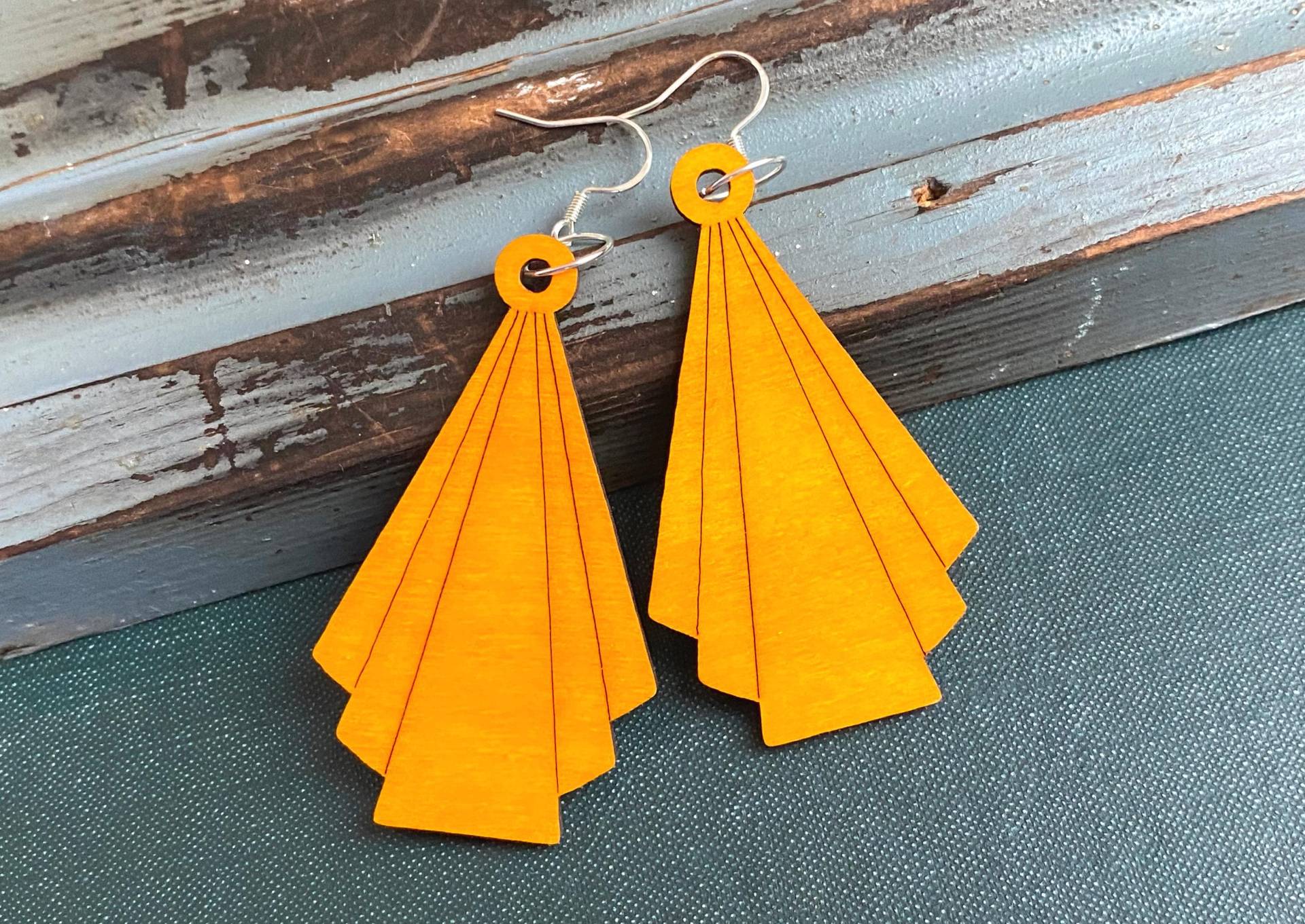 Orange Holzohrringe Statement Ohrringe Aus Holz von RedCherryGems