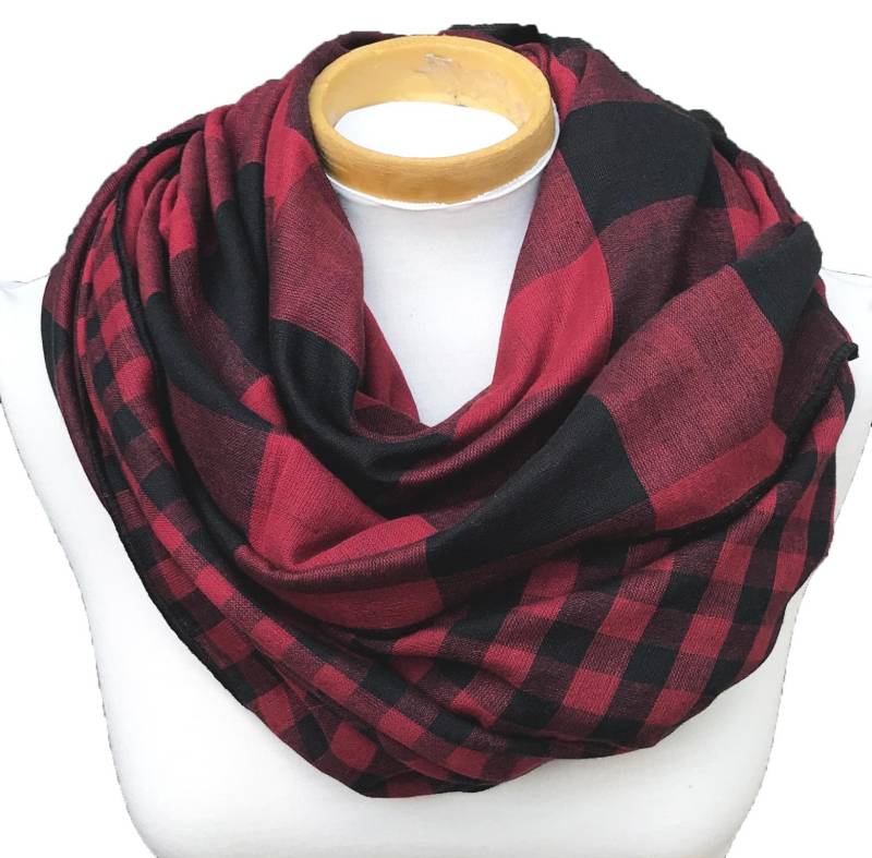 Rot & Schwarz Karierte Wendedecke Schal von RedDaneCreations